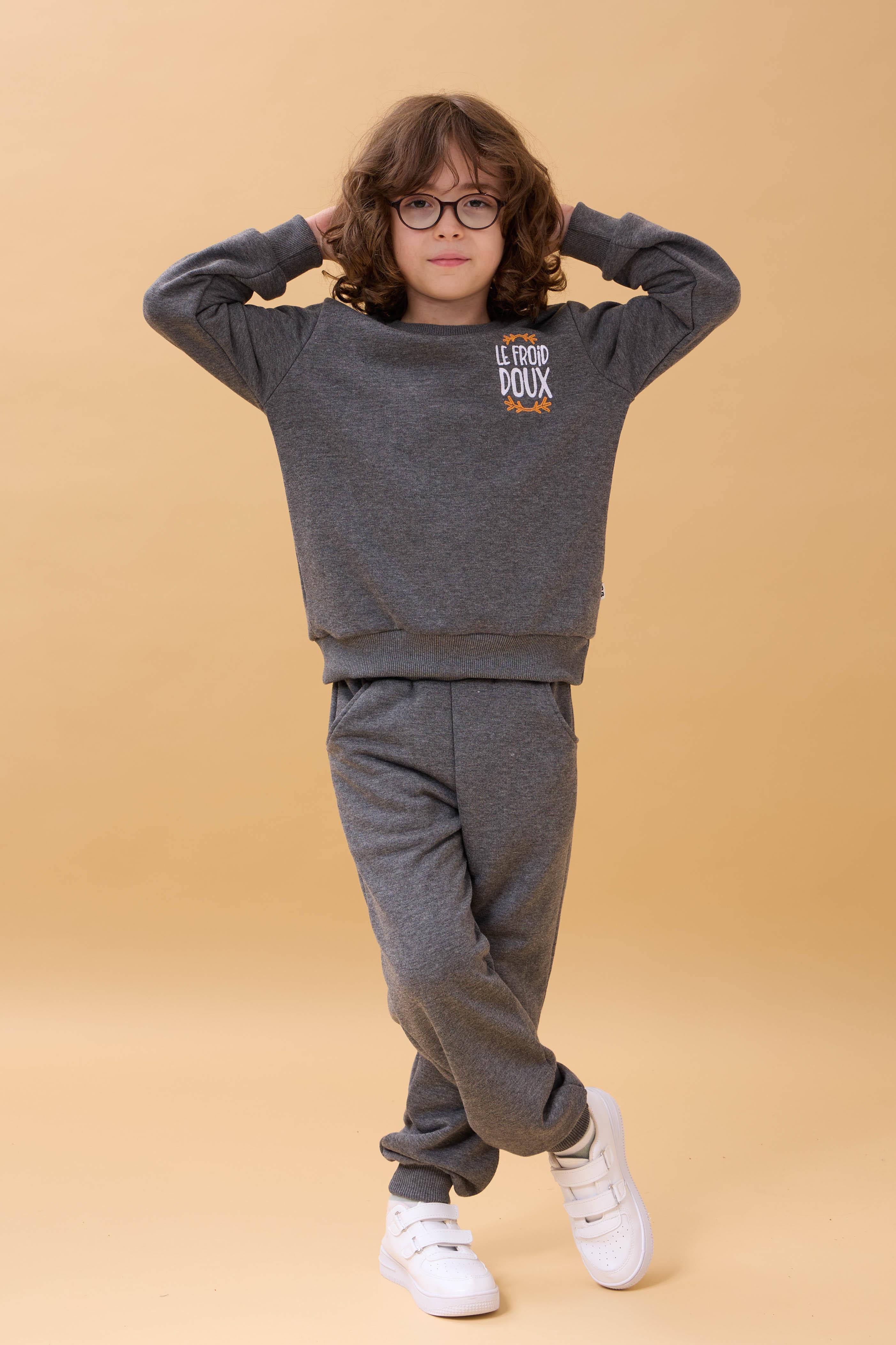 Erkek Çocuk Nakış Baskı Detaylı Mevsimlik İkili Takım