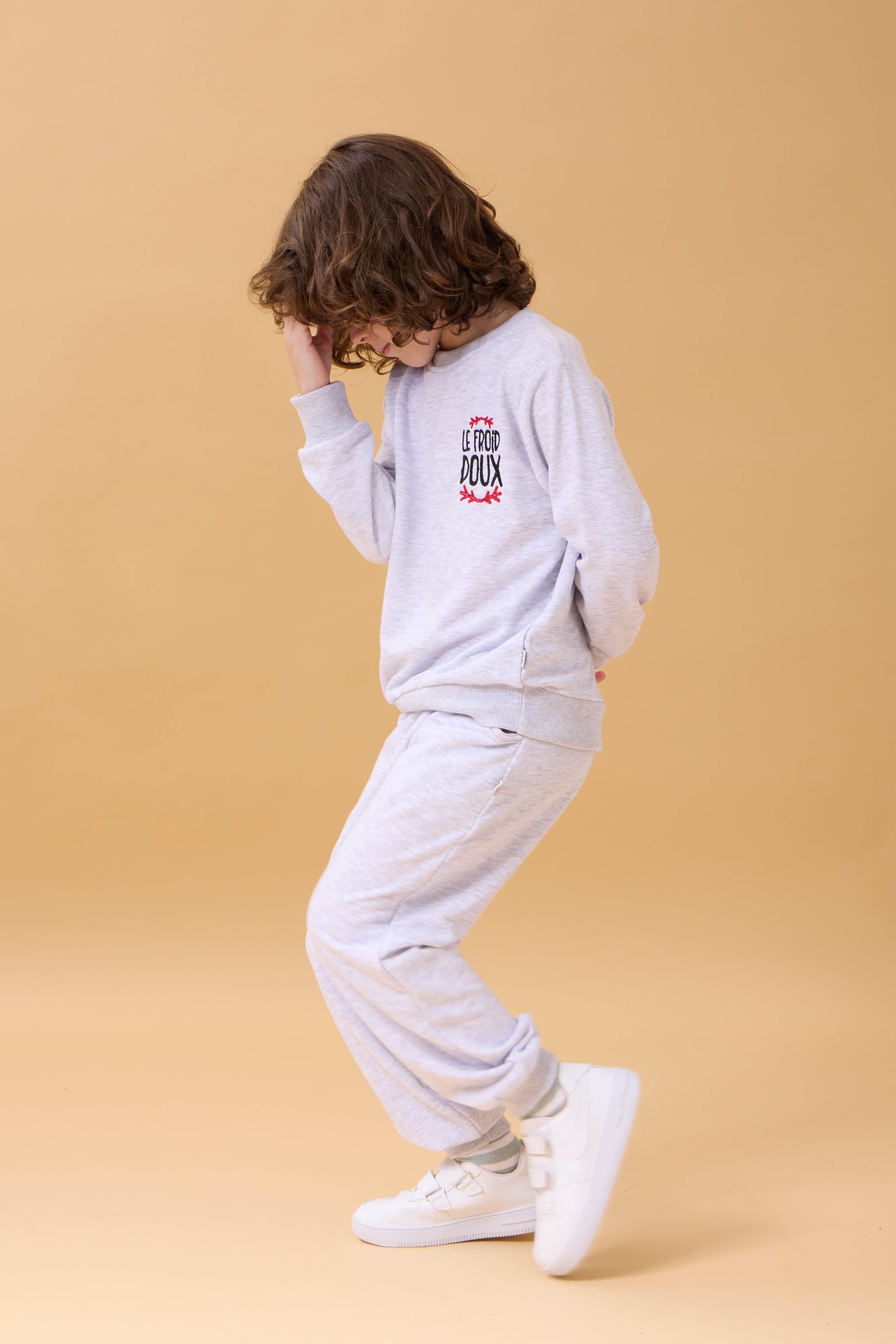 Erkek Çocuk Nakış Baskı Detaylı Mevsimlik İkili Takım