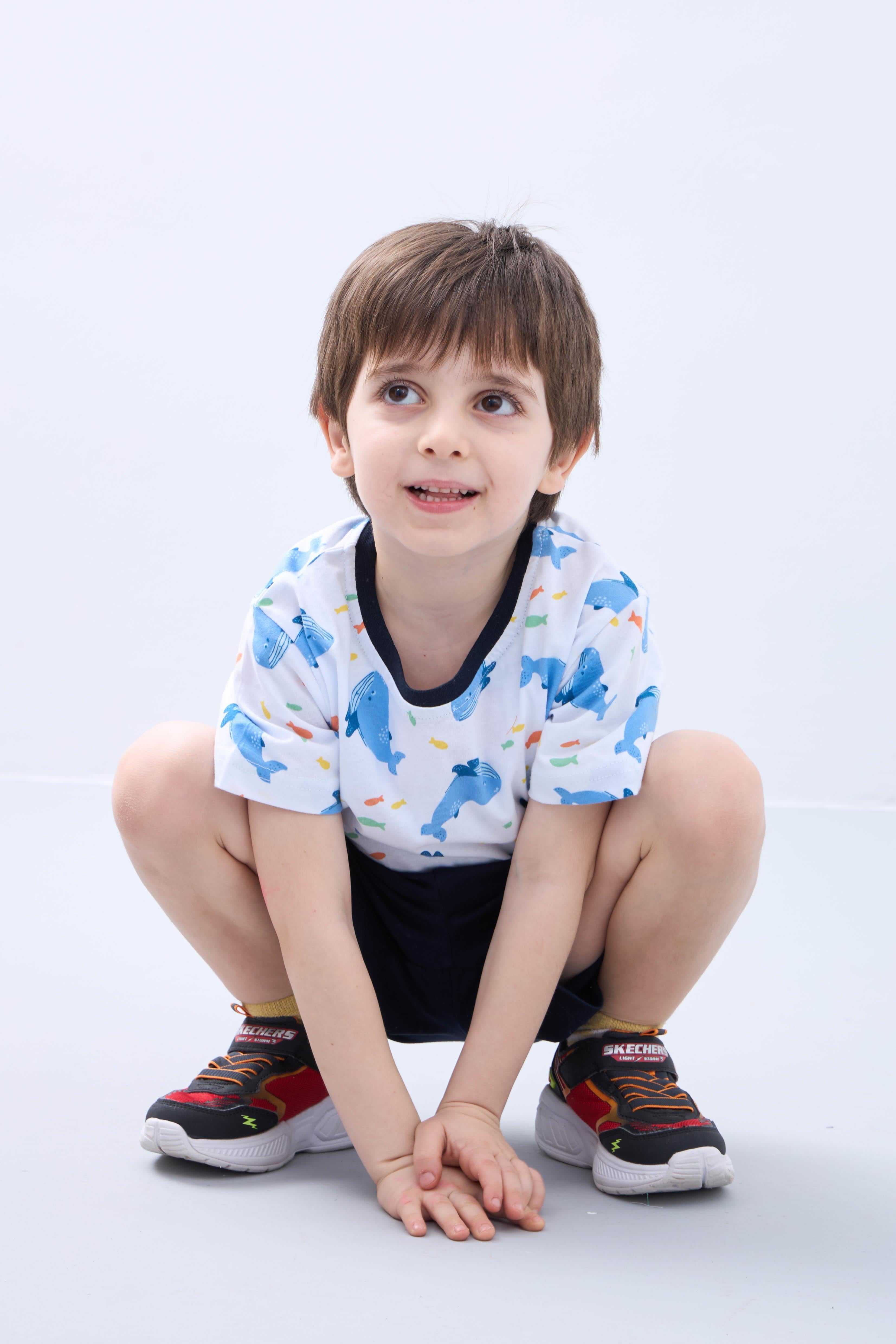 Erkek Çocuk Balina Desenli Şortlu Takım