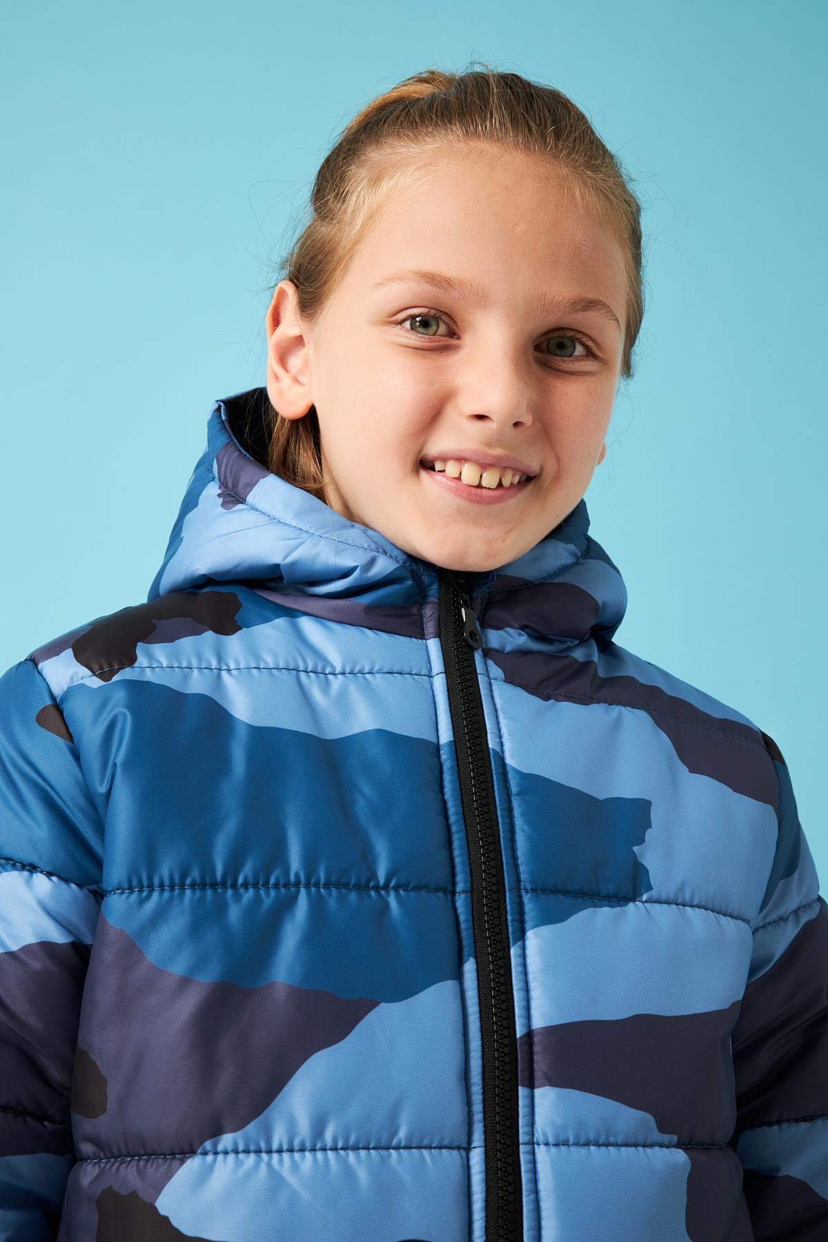 Kamuflaj Desenli Erkek Çocuk Mont