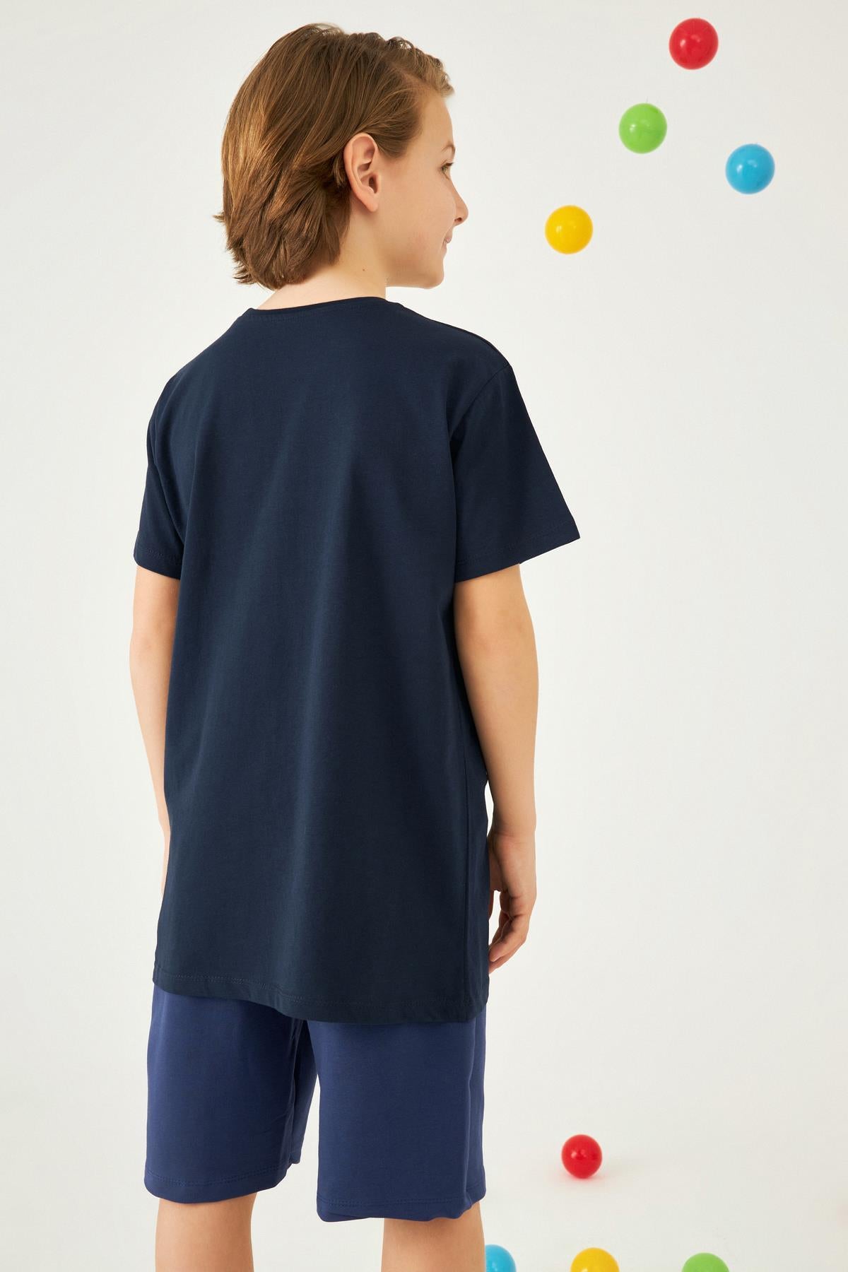 Kare Baskılı Bisiklet Yaka Pamuk Tshirt