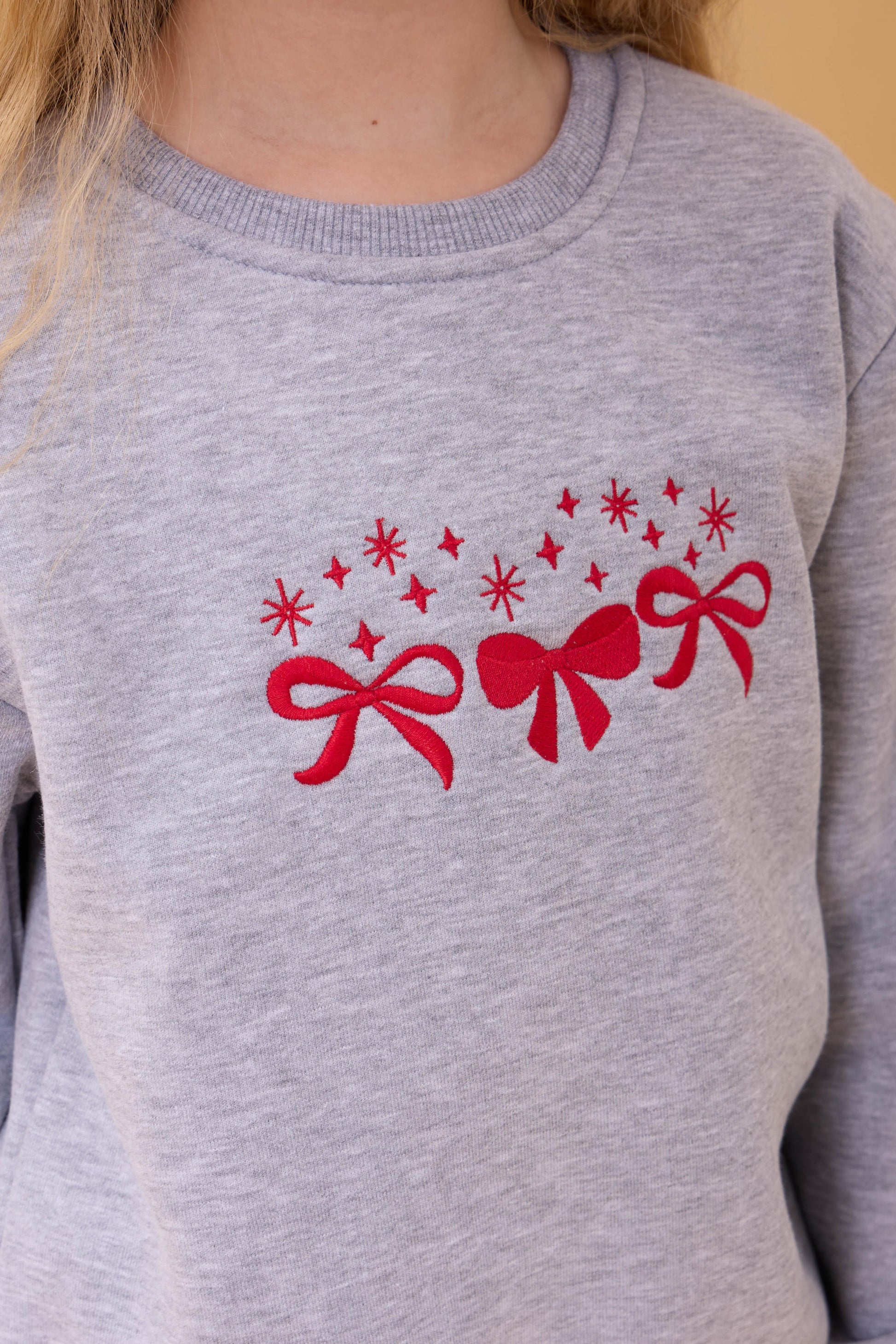 Kız Çocuk Bisiklet Yaka Fiyonk Nakışlı Sweatshirt