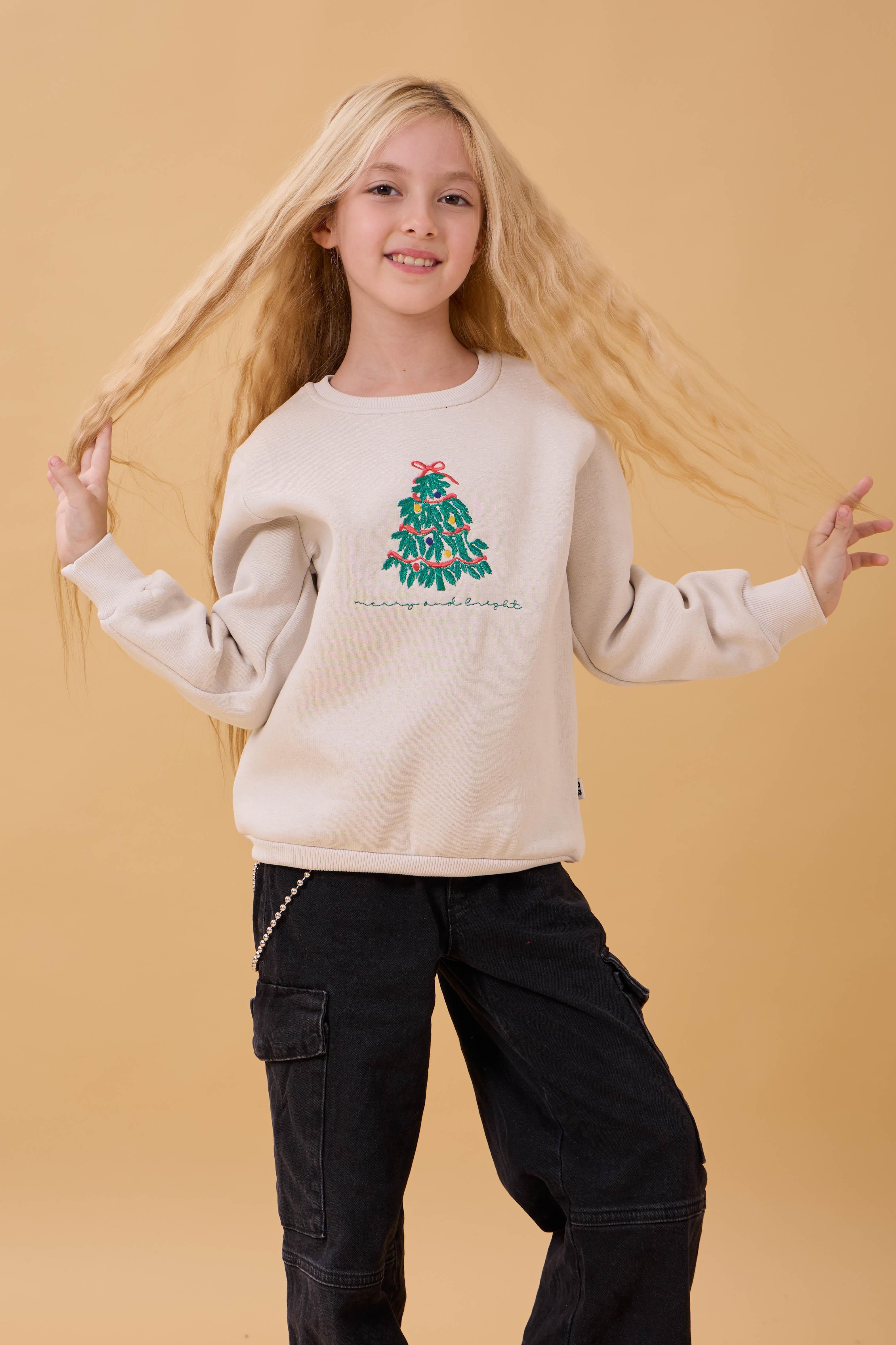 Kız Çocuk Bisiklet Yaka Nakış Detaylı Kışlık Sweatshirt