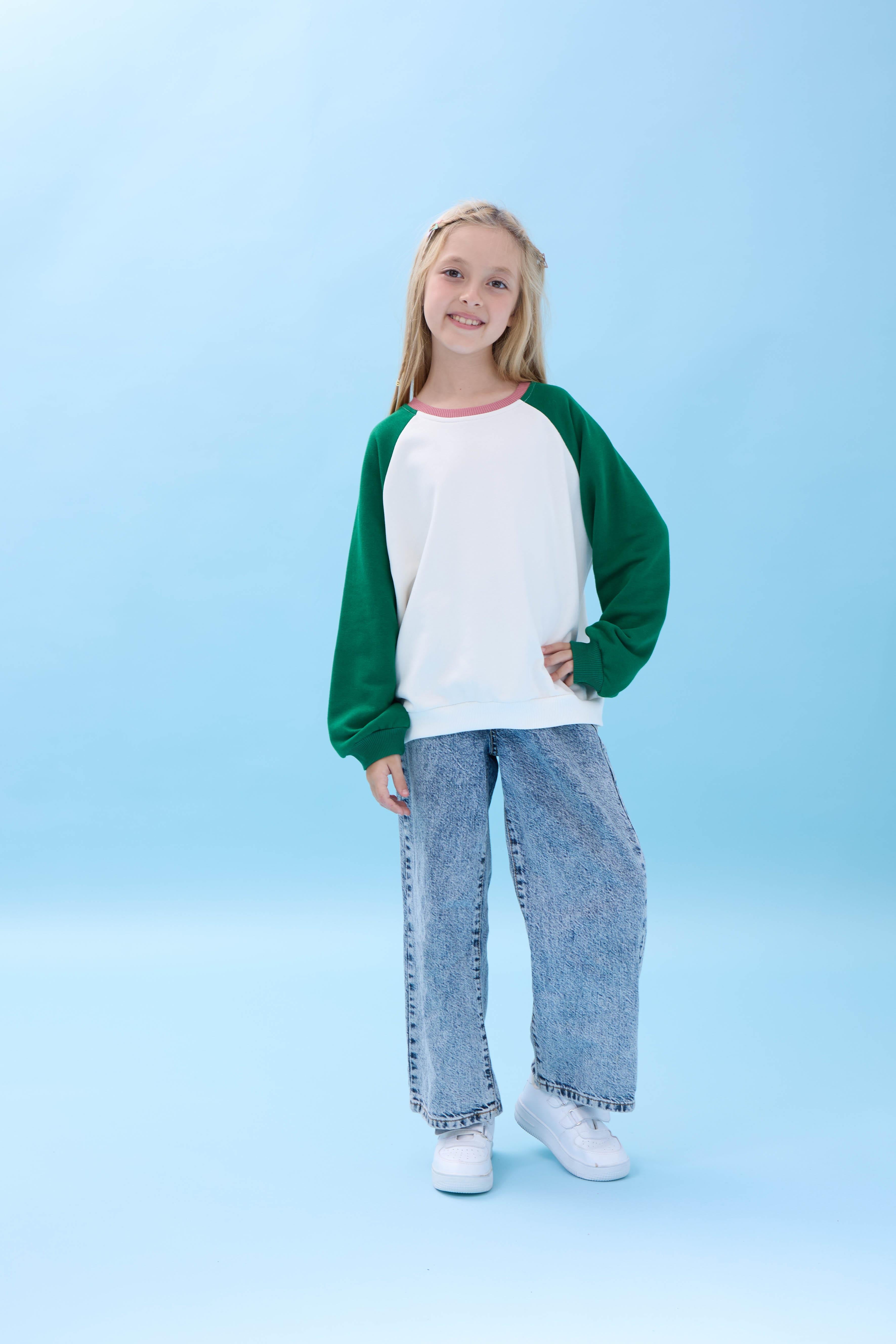 Kız Çocuk Bisiklet Yaka Renkli Basic Oversize Mevsimlik Kreş Sweatshirt - Ekru/Yeşil
