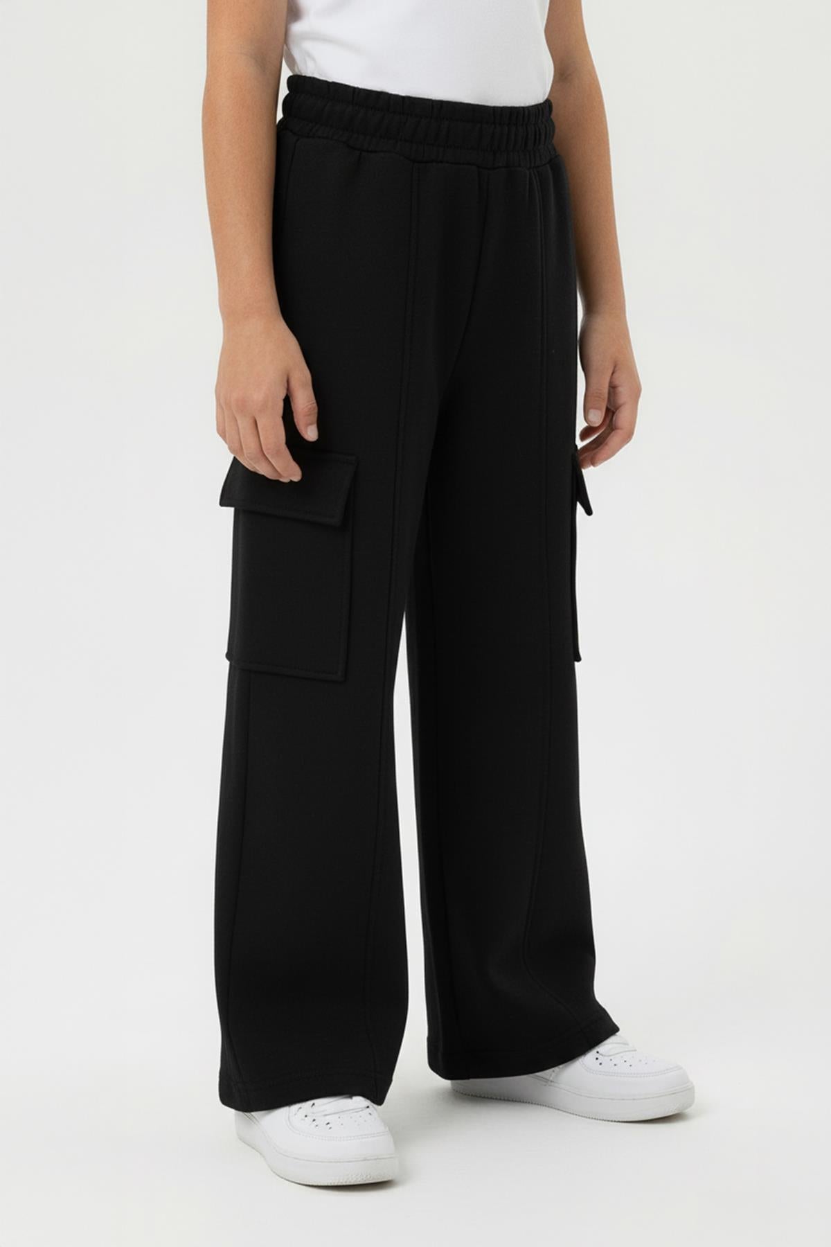 Kız Çocuk Geniş Paça Kargo Cepli Jogger Eşofman Altı – Siyah