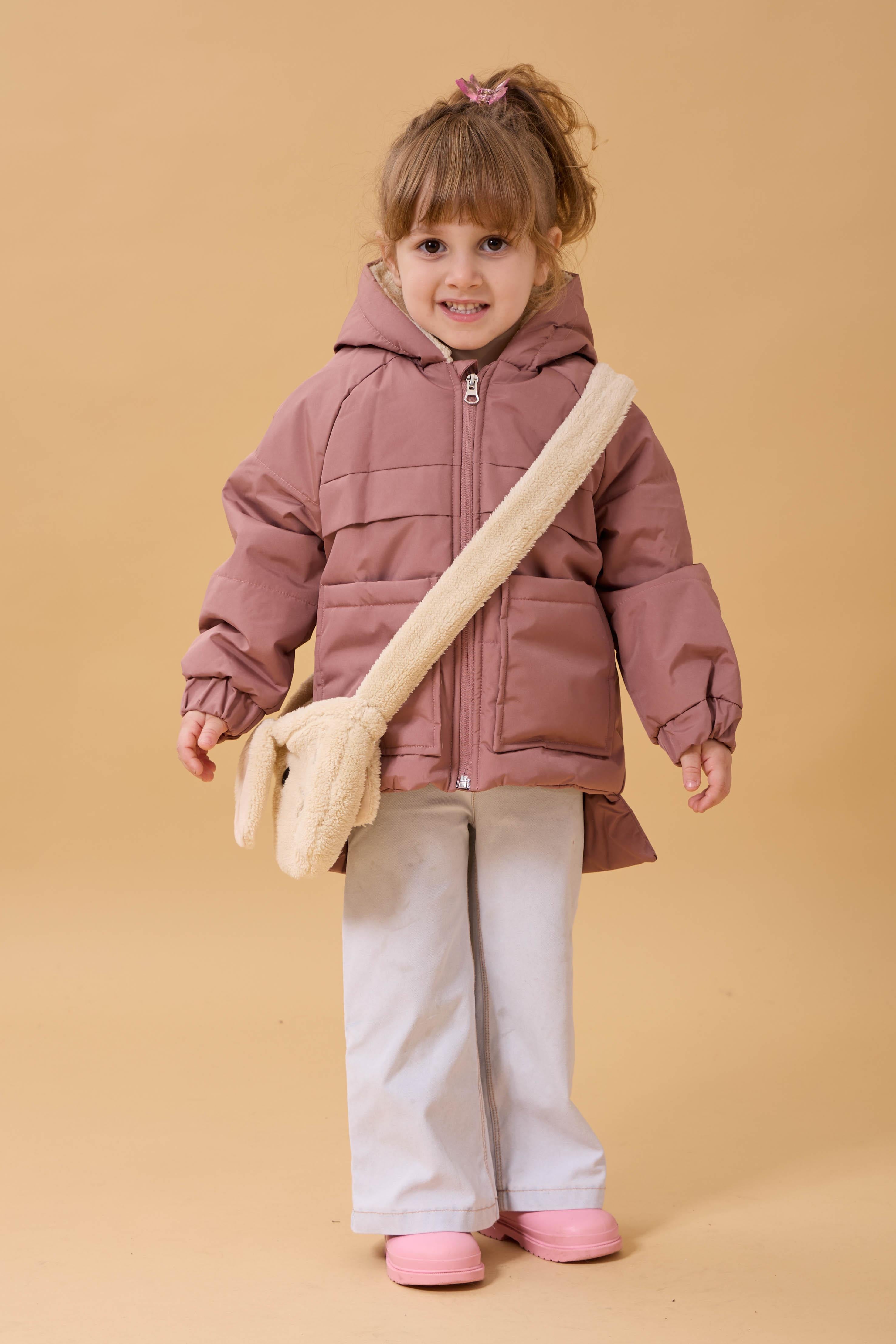 Kız Çocuk Kürklü Kulaklı ve Çanta Aksesuarlı Kalın Kışlık Mont