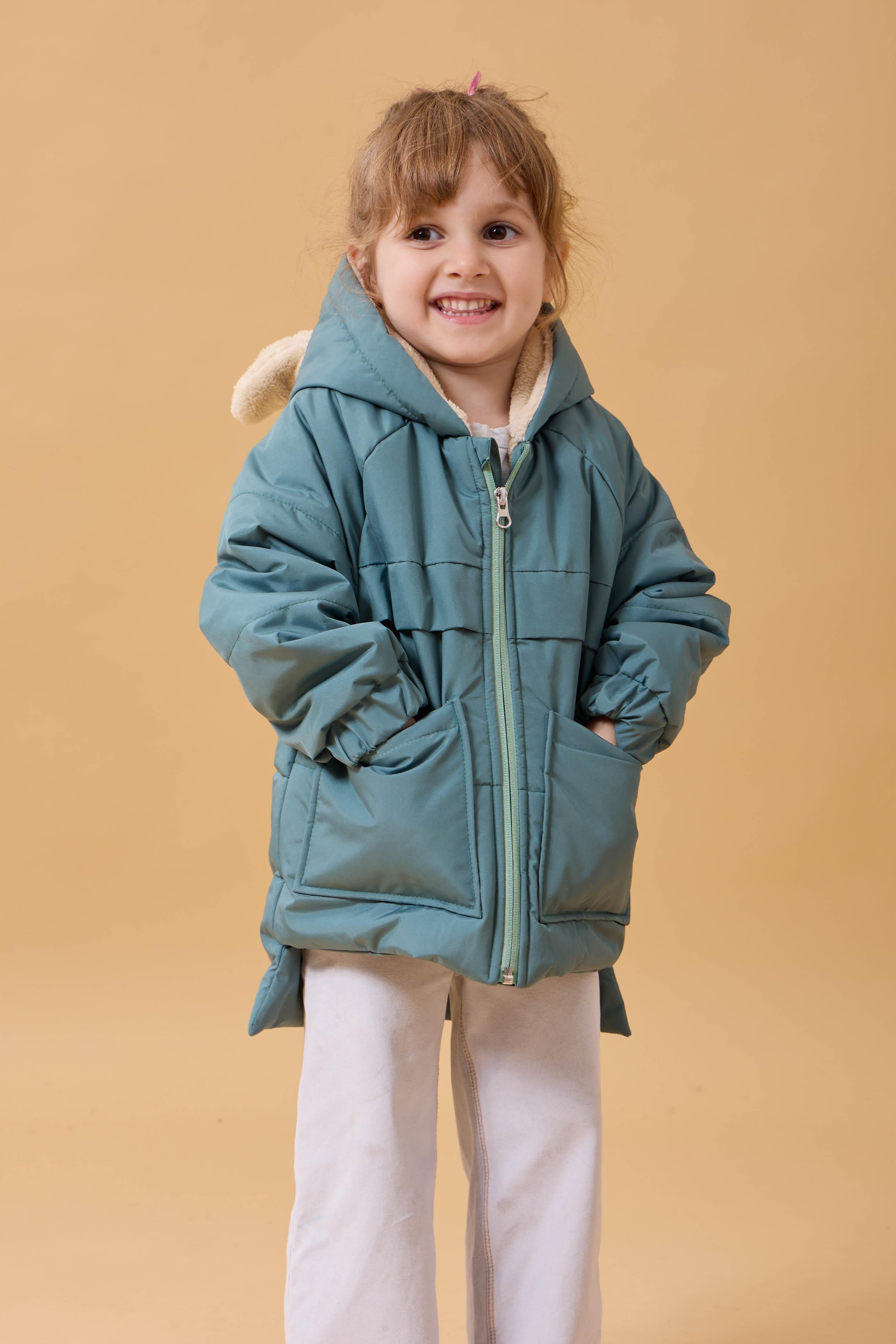 Kız Çocuk Kürklü Kulaklı ve Çanta Aksesuarlı Kalın Kışlık Mont Çağla