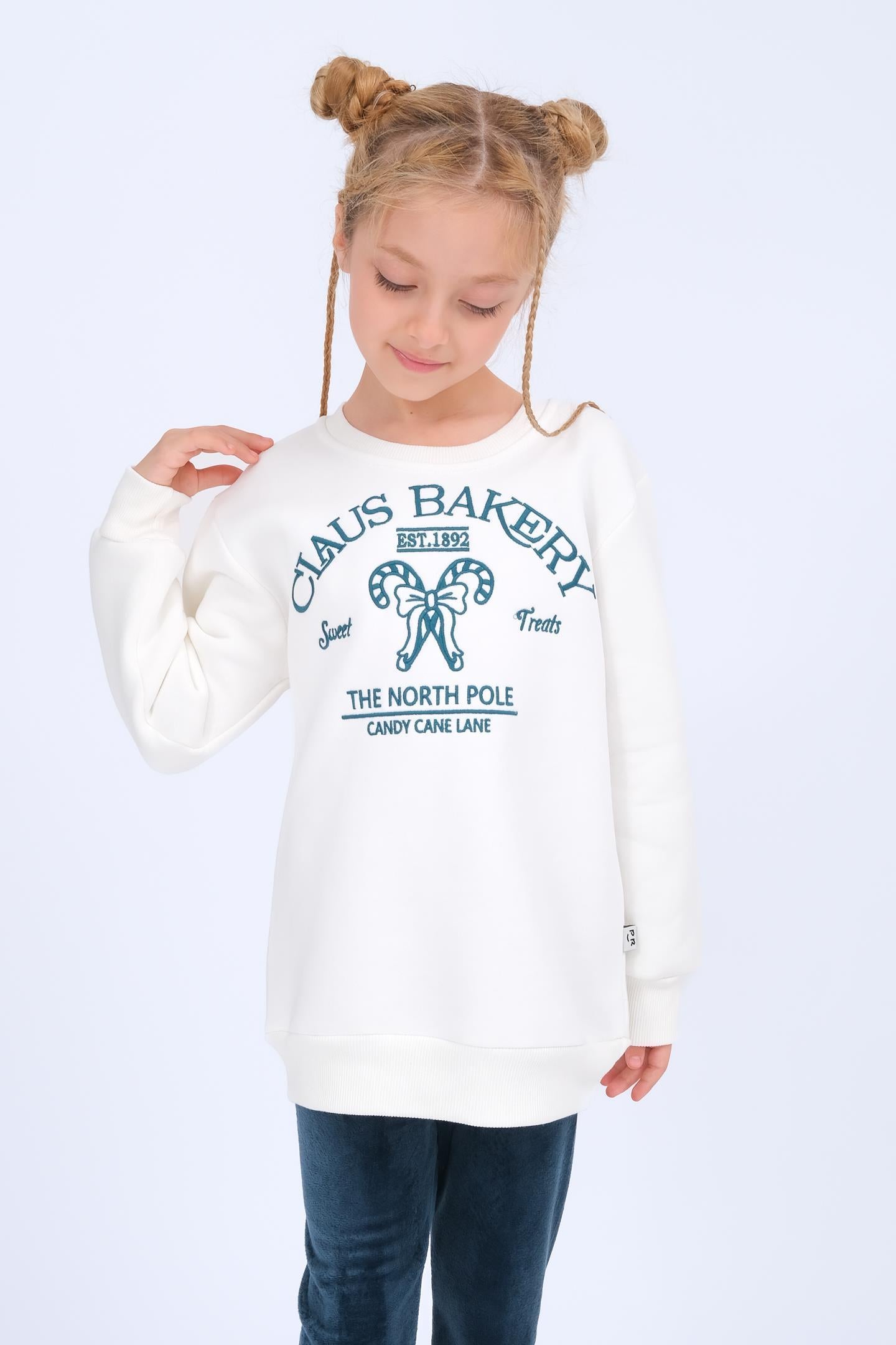 Kız Çocuk Nakış Detaylı Sweat ve Kadife Taytlı İçi Polarlı Kışlık Takım