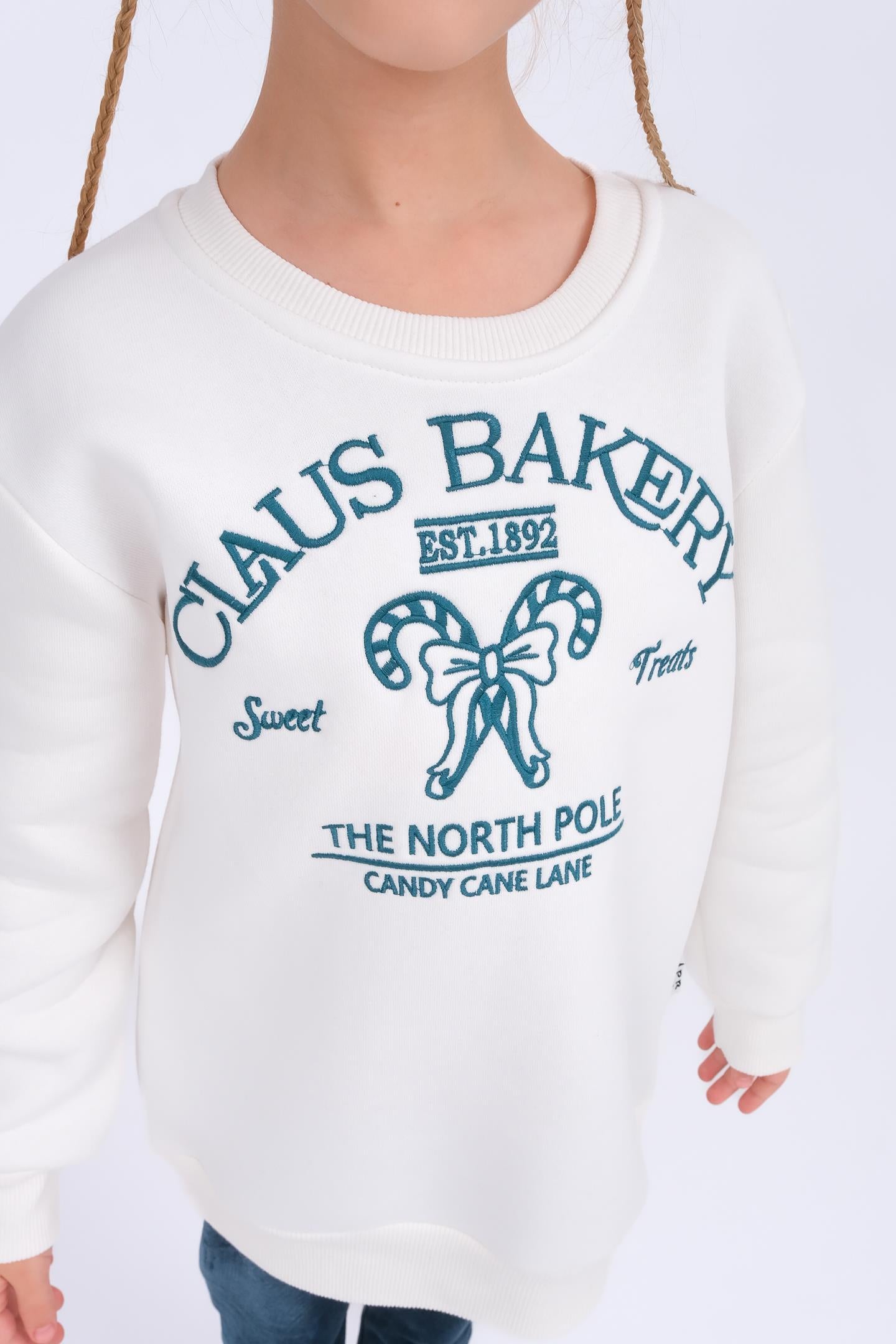 Kız Çocuk Nakış Detaylı Sweat ve Kadife Taytlı İçi Polarlı Kışlık Takım