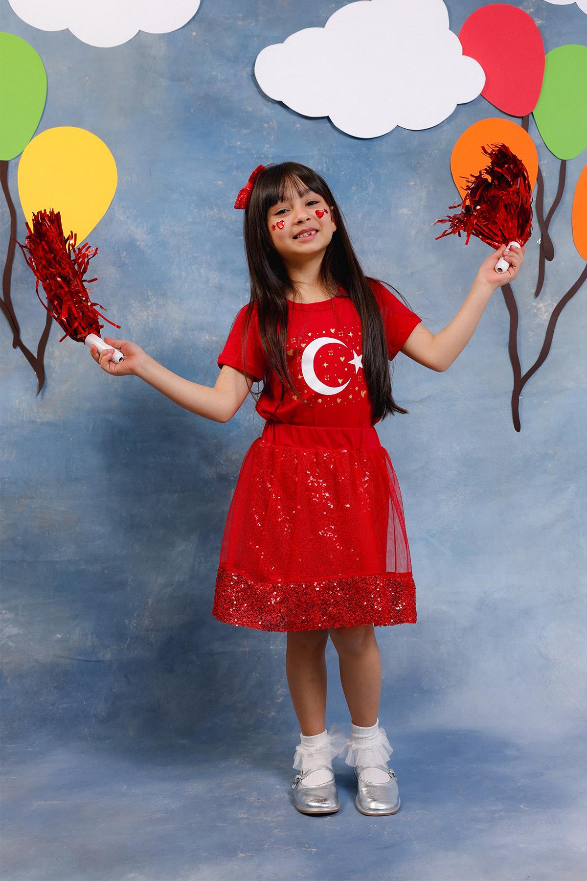 Kız Çocuk Türk Bayrak Baskılı Tişört ve Pul Payetli Etekli Takım