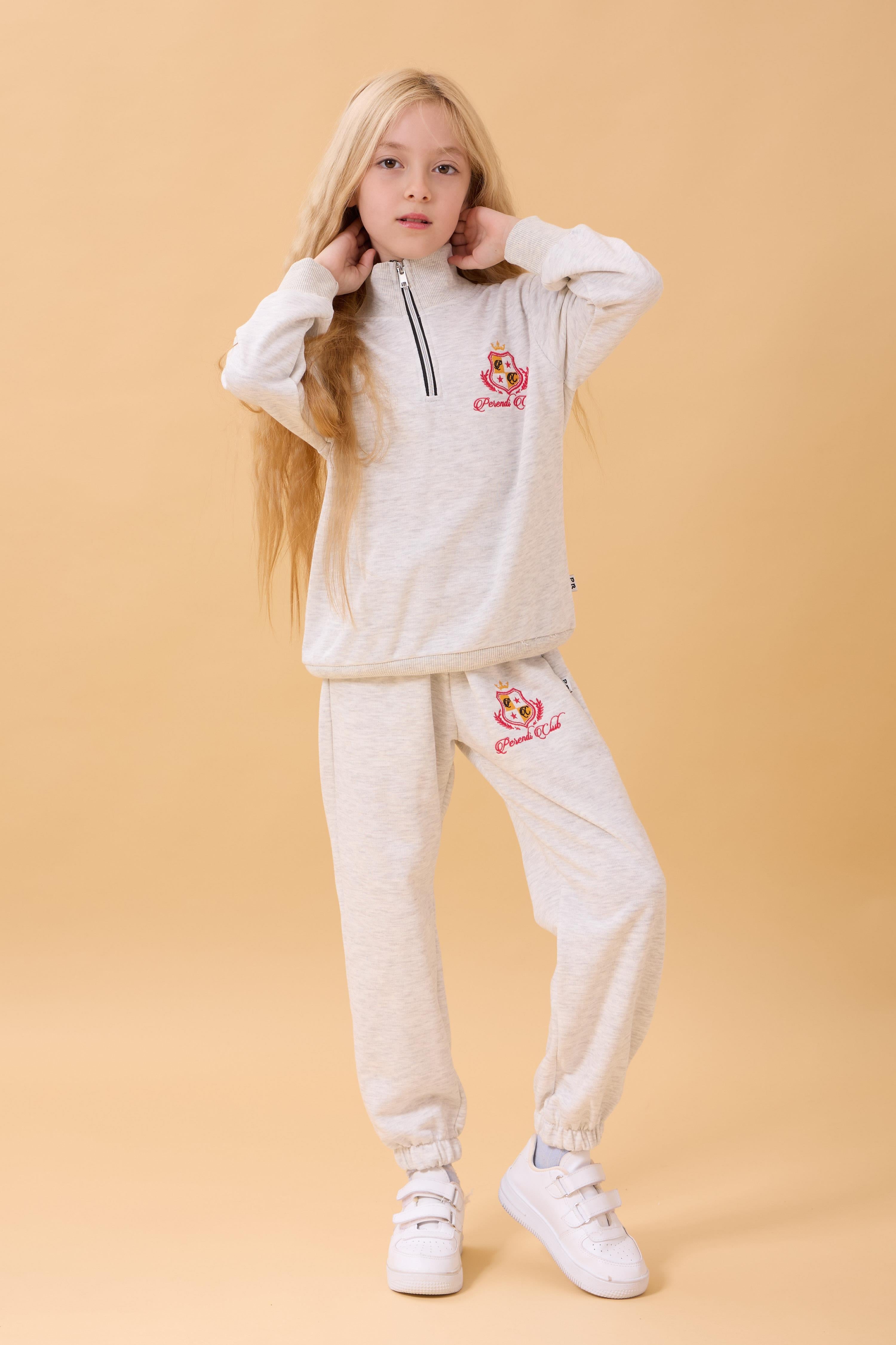 Kız Çocuk Yüksek Yaka Fermuarlı Nakış Detaylı Mevsimlik Eşofman Takımı