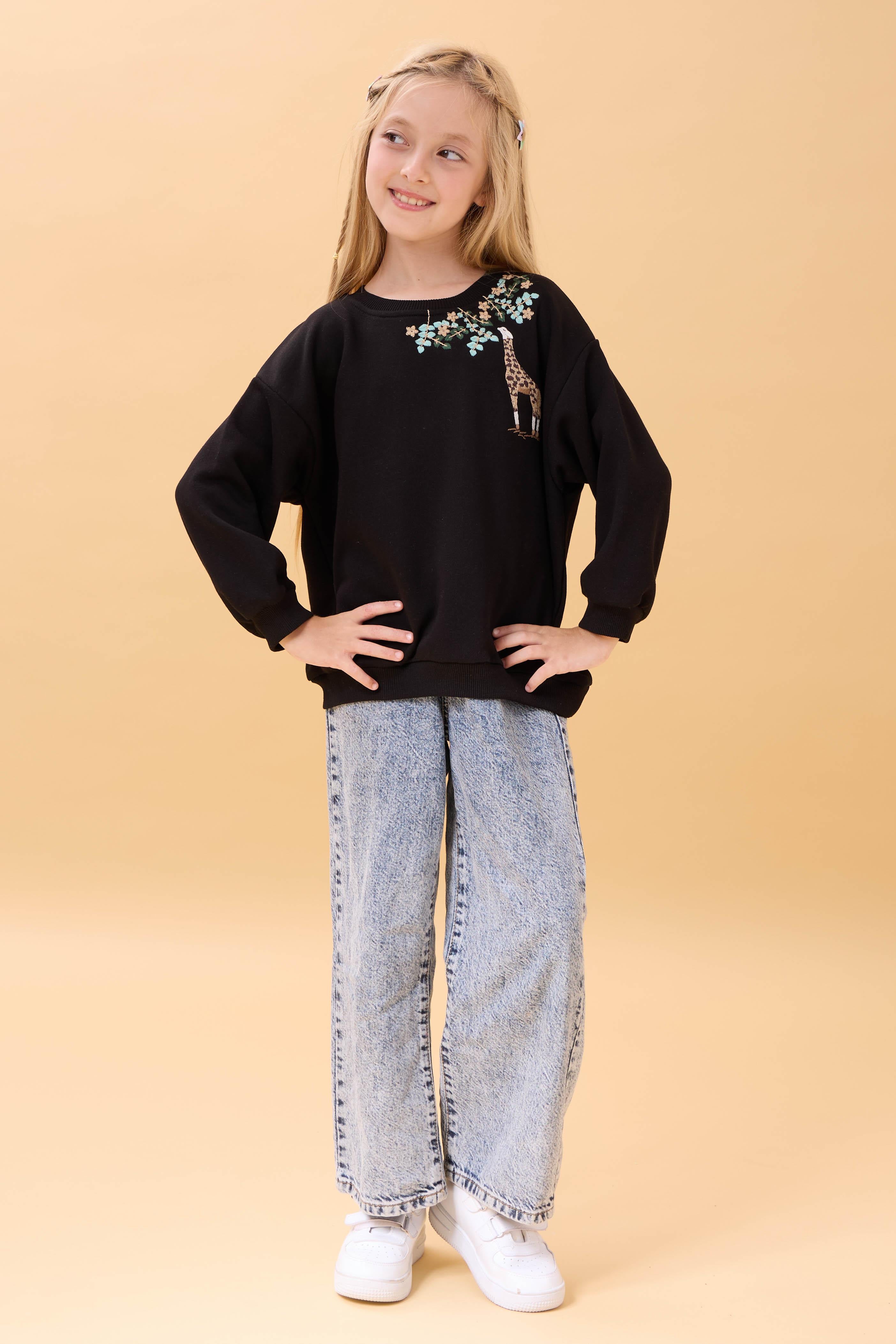 Kız Çocuk Zürafa Nakışlı Mevsimlik Oversize Sweatshirt – Siyah