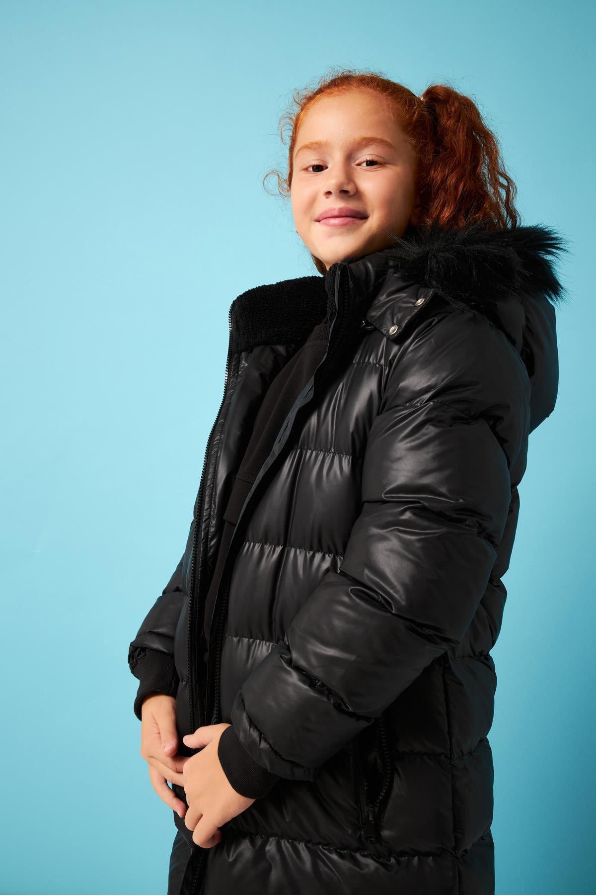 Kürk Kapüşonlu Kız Çocuk Mont