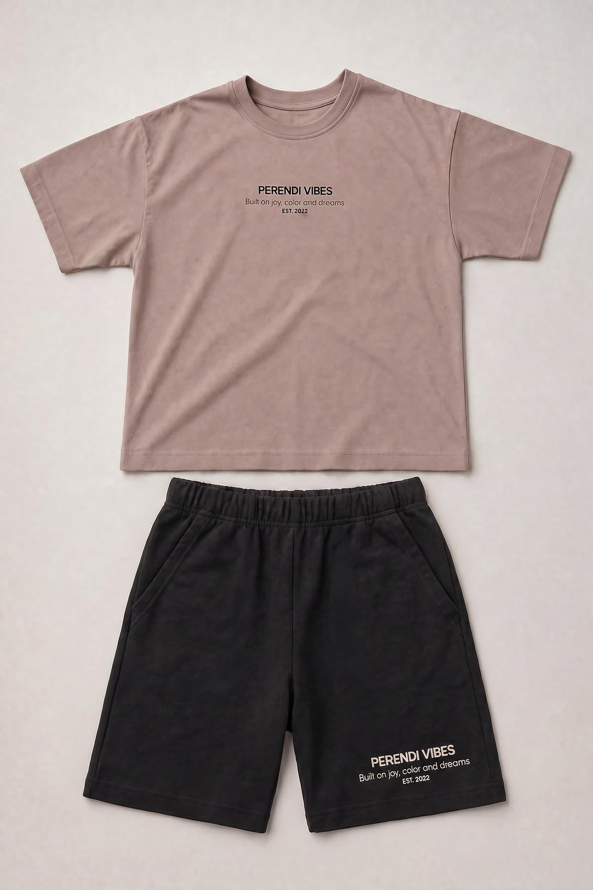 Erkek Çocuk Perendi Vibes Baskılı Oversize Şortlu Takım
